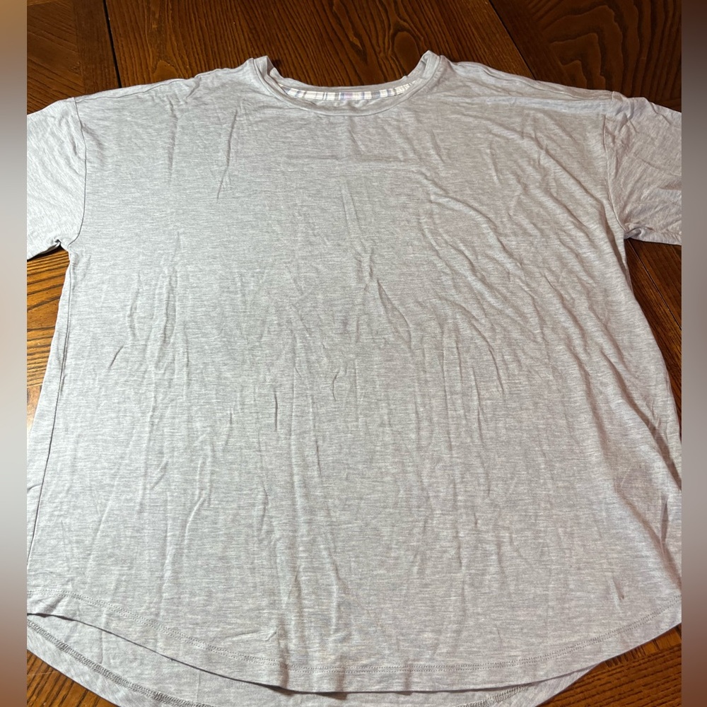 GAP SUPER SOFT STRETCHY TEE SHIRT. NWT. SIZE LARGE